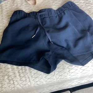 LULULEMON Navy blue shorts